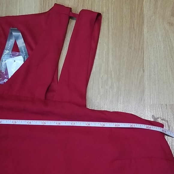 Penningtons red asymmetrical cutout dress 1X NWT - Picture 15 of 16